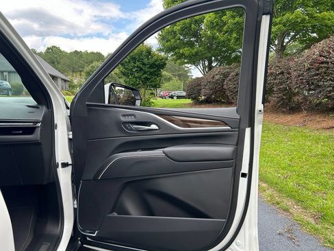 Used 2024 Cadillac Escalade Sport Platinum w/ LPO, ONYX Package AWD/4WD image 65
