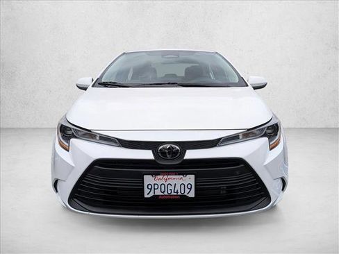 Used 2024 Toyota Corolla LE image 3