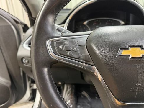 Used 2016 Chevrolet Malibu LT FWD image 15