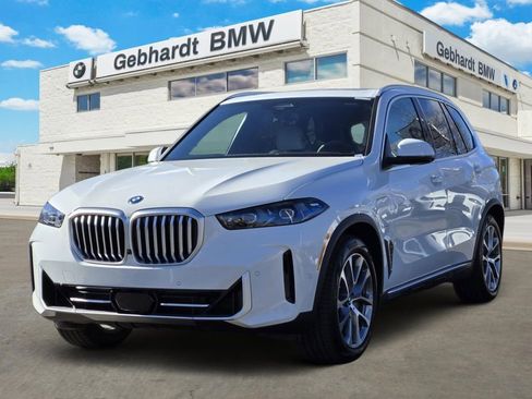 New 2026 BMW X5 xDrive50e w/ Premium Package image 3