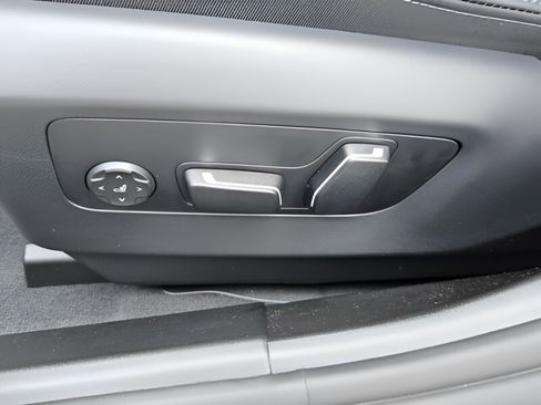 New 2026 BMW 530i w/ M Sport Package RWD image 10