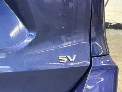 Used 2017 Nissan Rogue SV image 25
