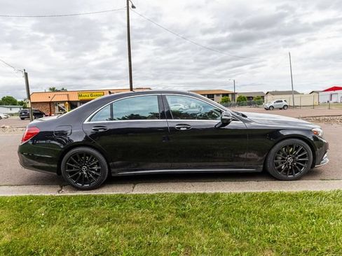 Used 2016 Mercedes-Benz S 550 4MATIC Sedan image 4