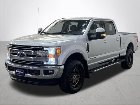 Used 2017 Ford F350 Lariat w/ Lariat Value Package AWD/4WD image 2
