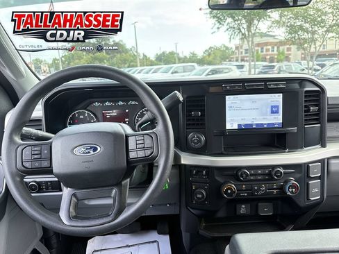 Used 2023 Ford F250 XL w/ STX Appearance Package AWD/4WD image 33