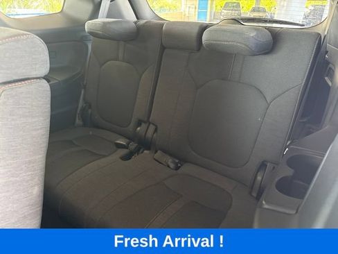 Used 2023 Honda Pilot Sport image 4
