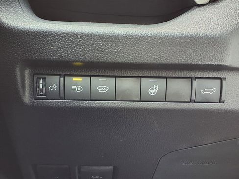 Used 2025 Toyota RAV4 XLE Premium image 14