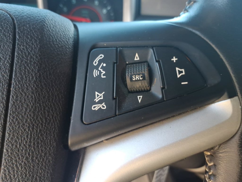 Used 2015 Chevrolet Camaro LT RWD image 9