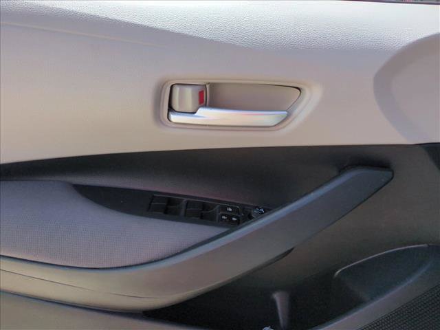 Used 2021 Toyota Corolla LE FWD image 11