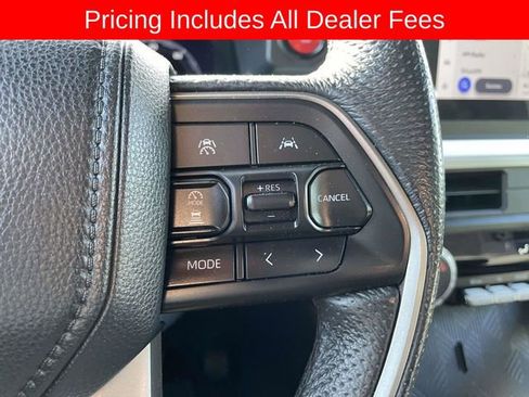 Used 2024 Toyota Tacoma TRD Off-Road AWD/4WD image 25