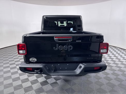 New 2025 Jeep Gladiator Sport image 7