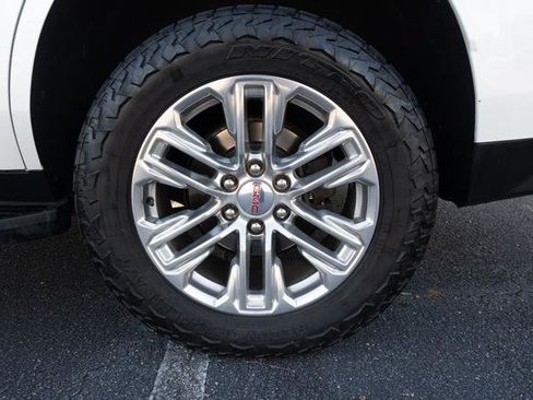 Used 2021 GMC Yukon SLT w/ SLT Luxury Package image 36