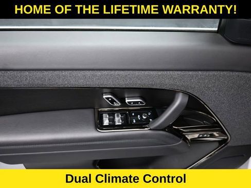 Used 2023 Land Rover Range Rover Sport SE Dynamic image 13