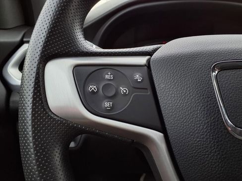 Certified 2023 GMC Acadia SLE image 19