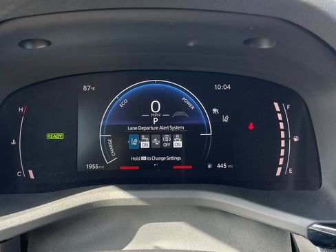 Used 2025 Toyota Camry LE image 15