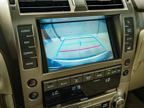 Used 2016 Lexus GX 460 w/ Premium Package AWD/4WD image 27