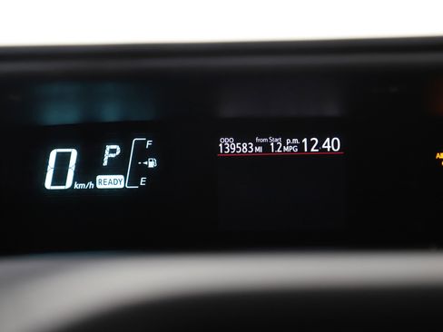 Used 2014 Toyota Prius C Three image 25