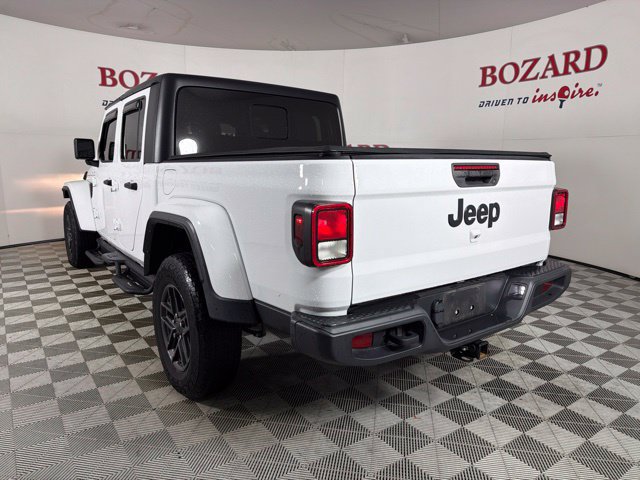 Used 2024 Jeep Gladiator Sport AWD/4WD image 9