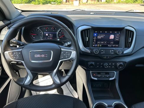 Used 2022 GMC Terrain SLE w/ Driver Convenience Package AWD/4WD image 18