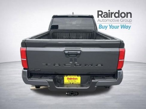 Used 2025 Toyota Tacoma SR5 AWD/4WD image 6