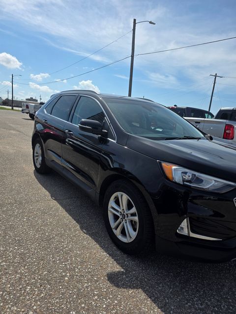 Used 2020 Ford Edge SEL AWD/4WD image 3