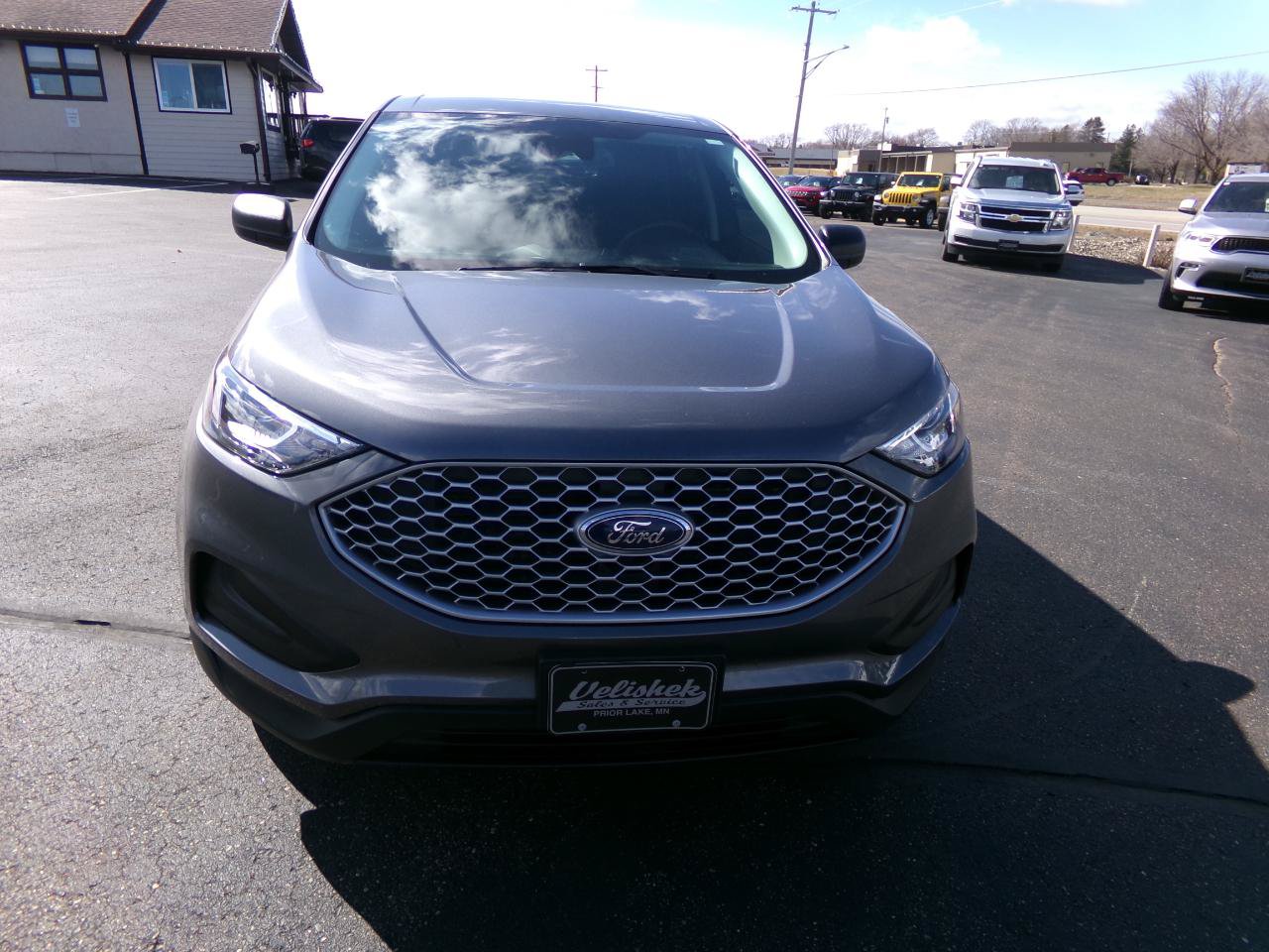 Used 2023 Ford Edge SE AWD/4WD image 4