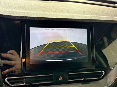 Used 2020 Kia Niro EX image 16