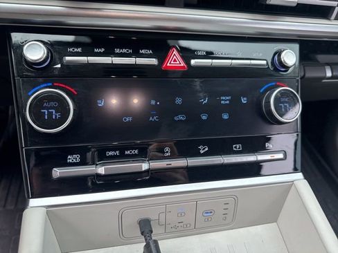 Used 2025 Hyundai Santa Fe SEL image 8