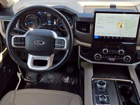 Used 2024 Ford Expedition Limited AWD/4WD image 24