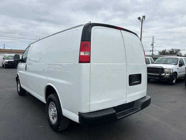 Used 2016 Chevrolet Express 2500 RWD image 7