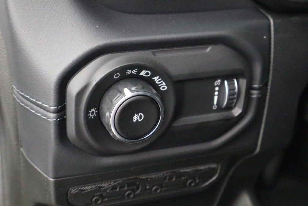 New 2027 Jeep Wrangler Unlimited Sahara AWD/4WD image 23