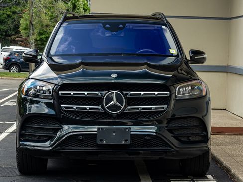 Used 2022 Mercedes-Benz GLS 450 4MATIC image 3