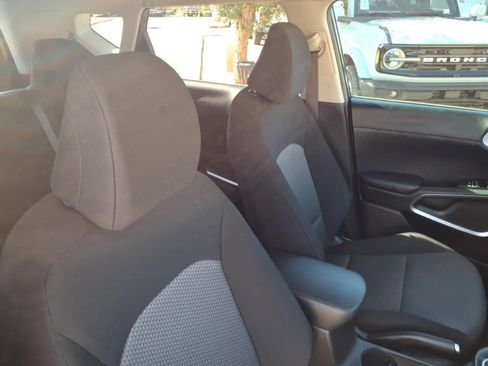 Used 2022 Kia Soul LX w/ Technology Package FWD image 12