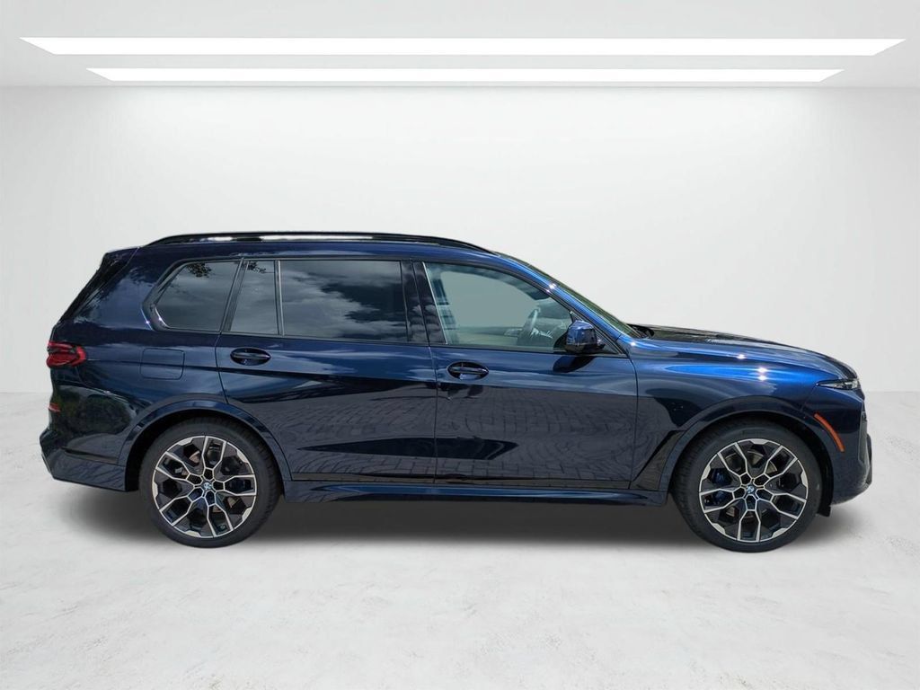 New 2027 BMW X7 xDrive40i AWD/4WD image 3