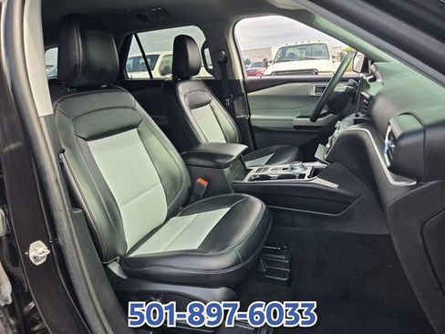 Certified 2024 Ford Explorer XLT w/ Equipment Group 202A RWD image 16