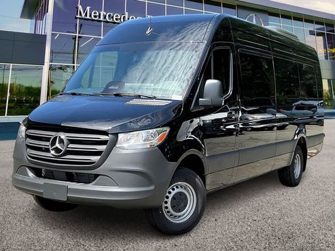 New 2025 Mercedes-Benz Sprinter 3500 image 2