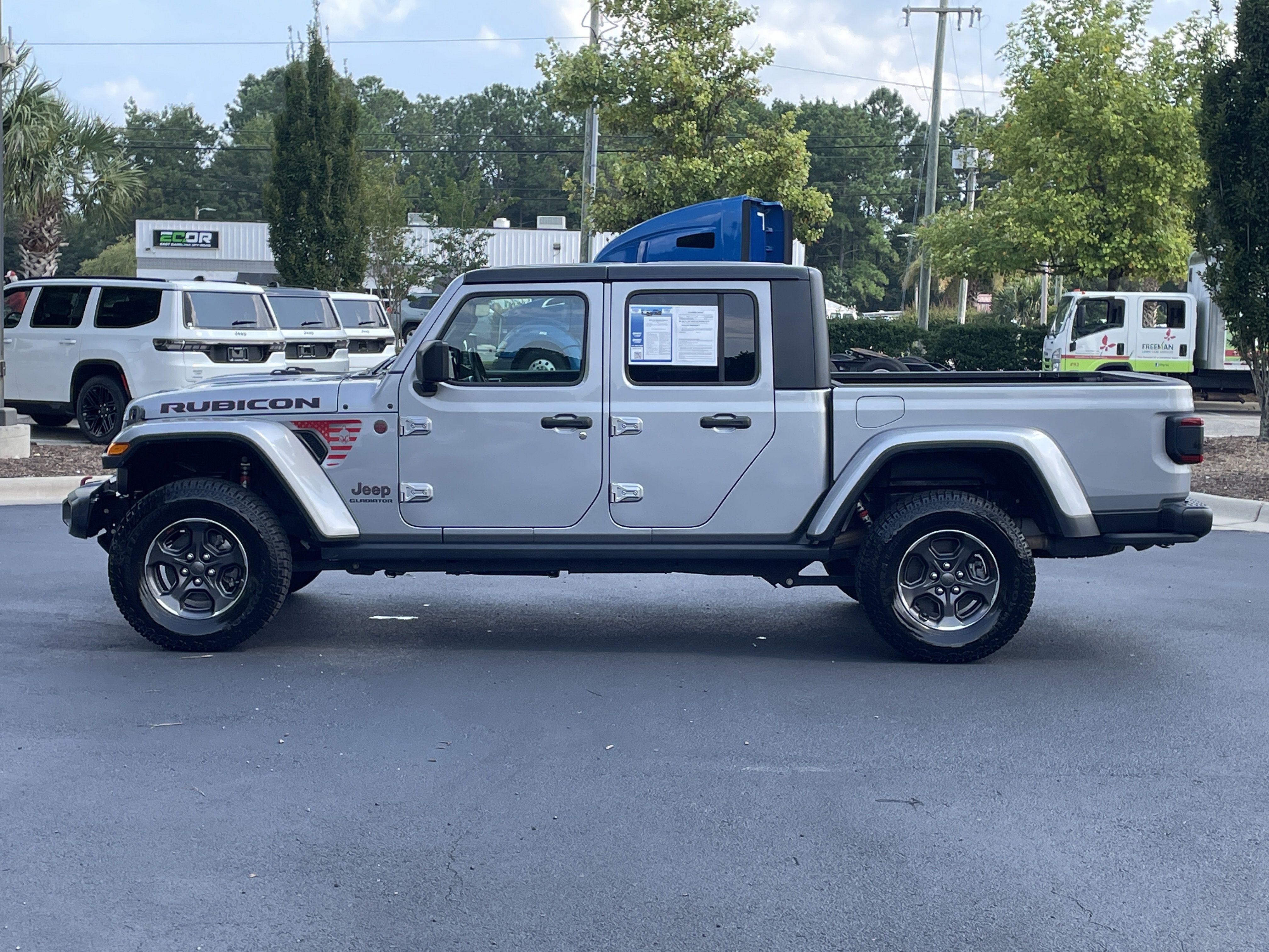 Used 2020 Jeep Gladiator Rubicon AWD/4WD image 6