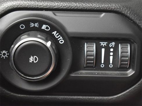 Used 2021 Jeep Wrangler Sport image 20