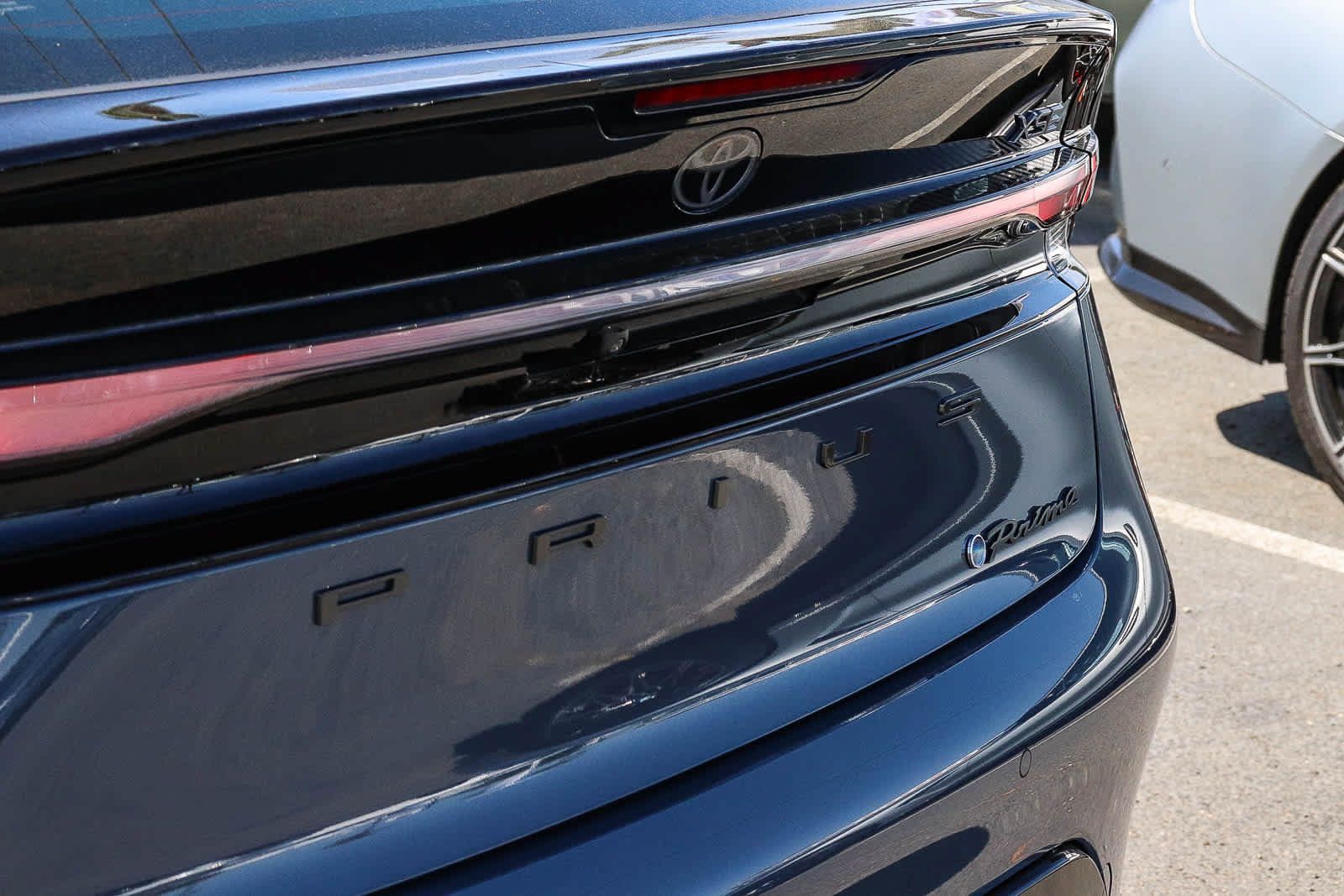 Used 2024 Toyota Prius Prime FWD image 12