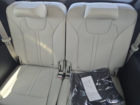 New 2026 Kia Sorento EX FWD image 17