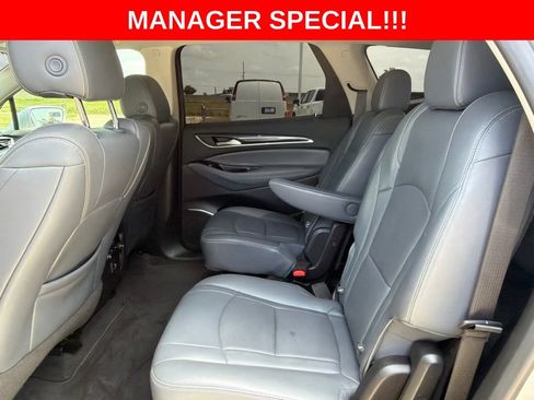 Used 2019 Buick Enclave Essence FWD image 10