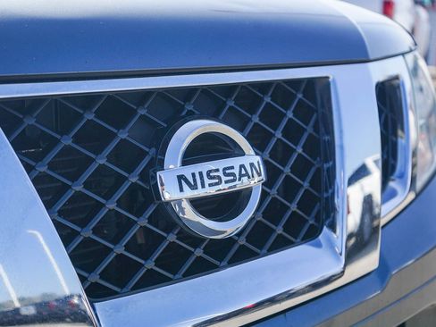 Used 2018 Nissan Frontier SV w/ Value Truck Package image 12