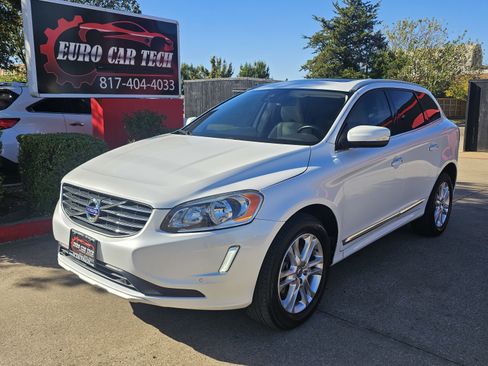 Used 2015 Volvo XC60 T5 Platinum image 1