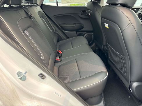 Used 2026 Hyundai Venue SEL FWD image 12
