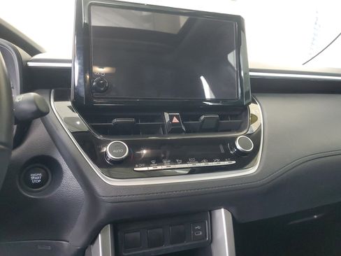 Certified 2024 Toyota Corolla Cross LE w/ Moonroof Package image 17