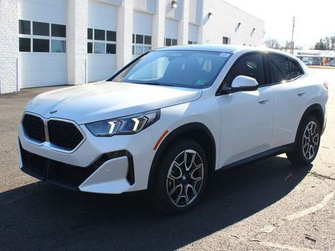 New 2026 BMW X2 xDrive28i w/ Technology Package image 3