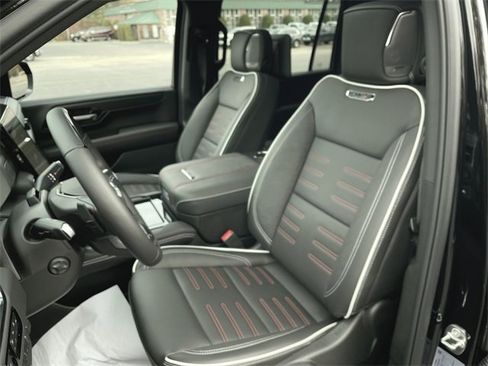New 2026 GMC Yukon XL AT4 Ultimate w/ LPO, Illumination Package image 20