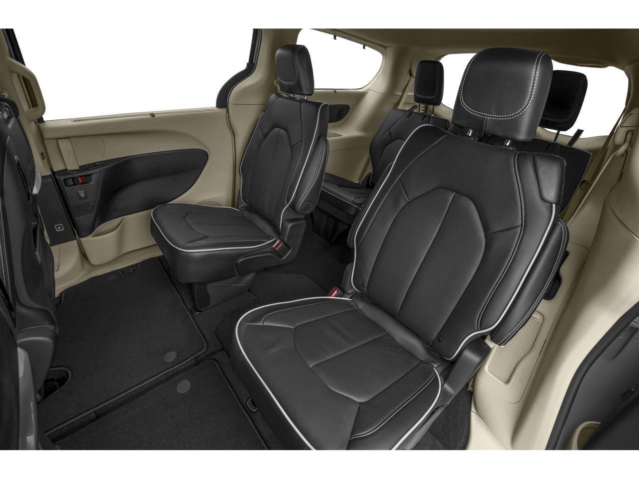 Used 2025 Chrysler Pacifica Limited FWD image 32