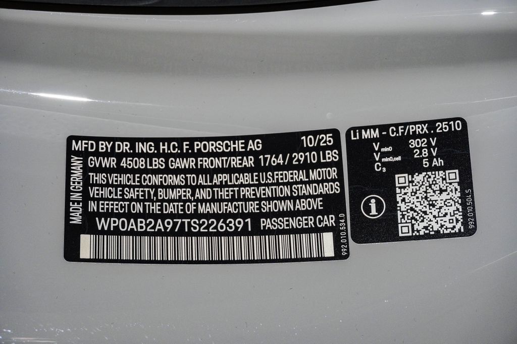 Certified 2026 Porsche 911 Carrera GTS RWD image 36