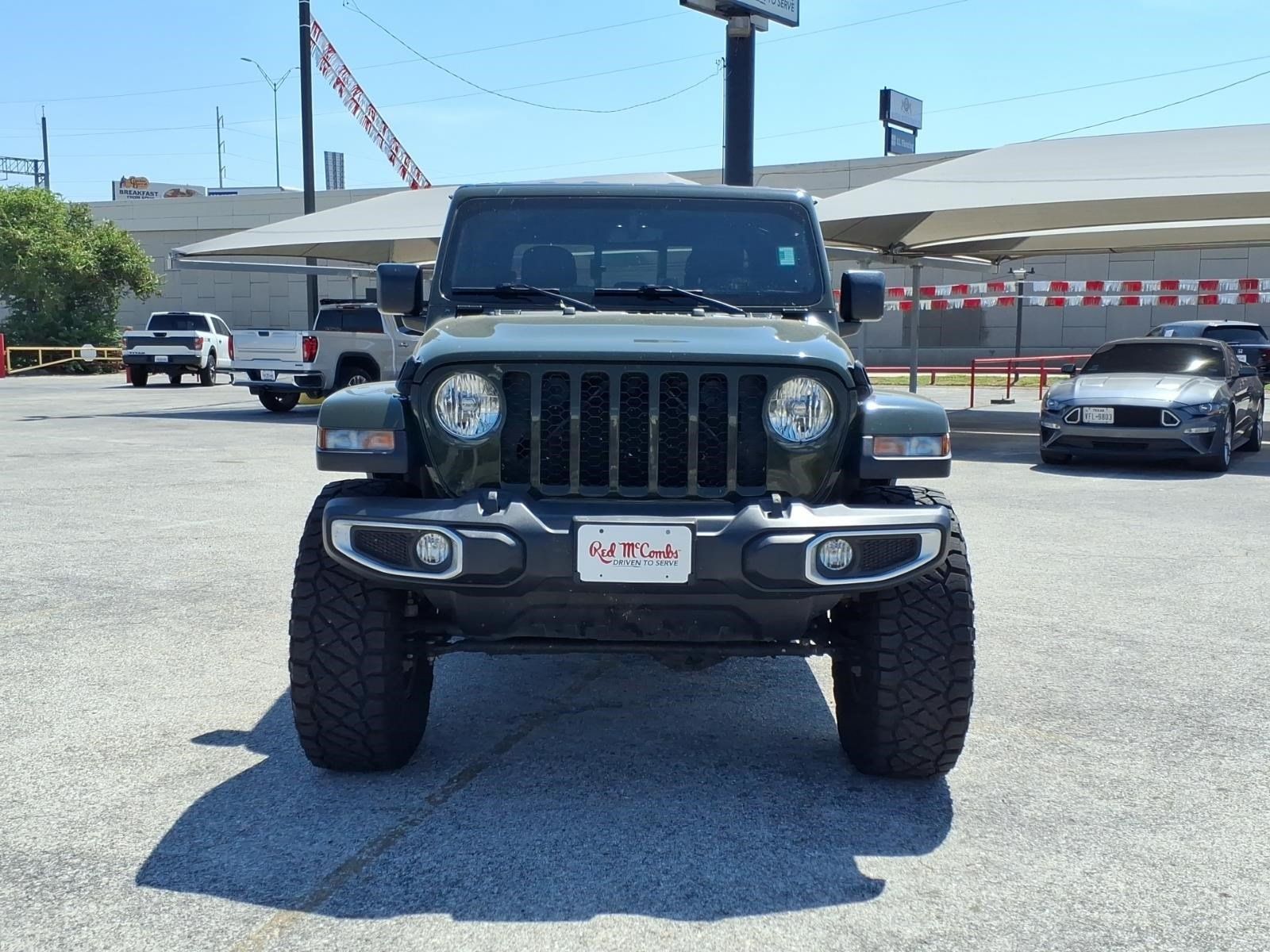 Used 2023 Jeep Gladiator Sport AWD/4WD image 9